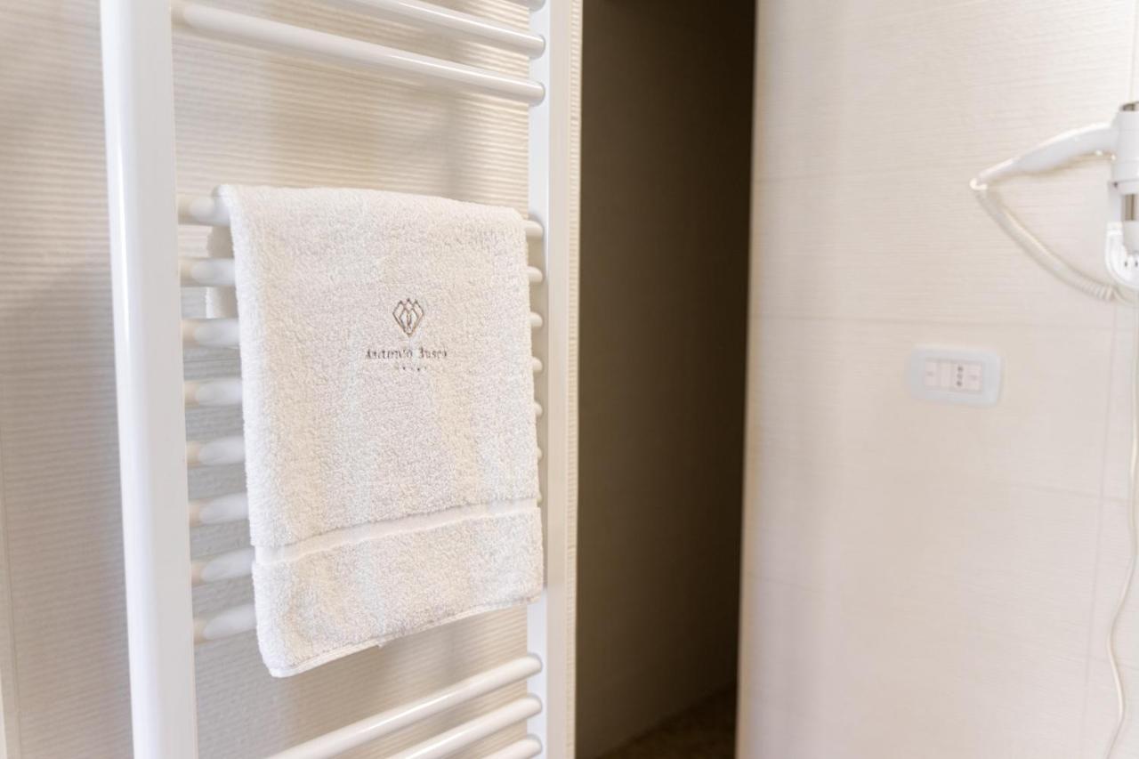 Antonio Busco Rooms Turi Exterior photo