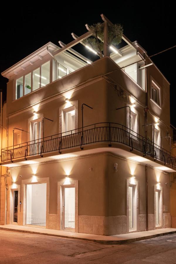 Antonio Busco Rooms Turi Exterior photo